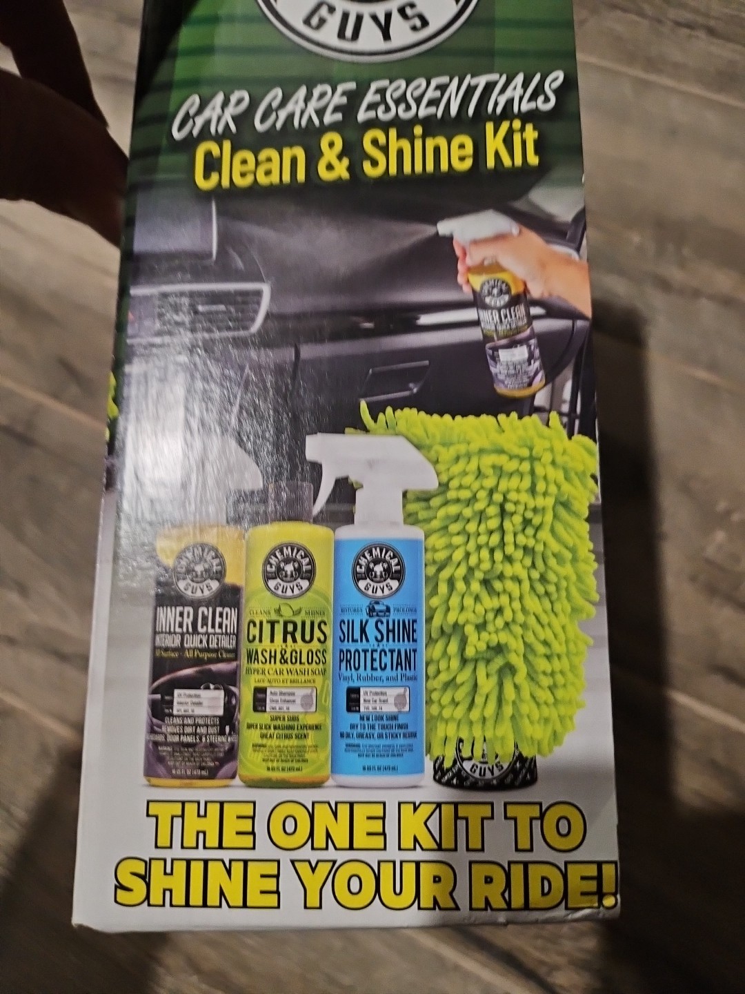 NEW Chemical Guys Car Care Essentials Clean & Shine Kit 4 Products Included