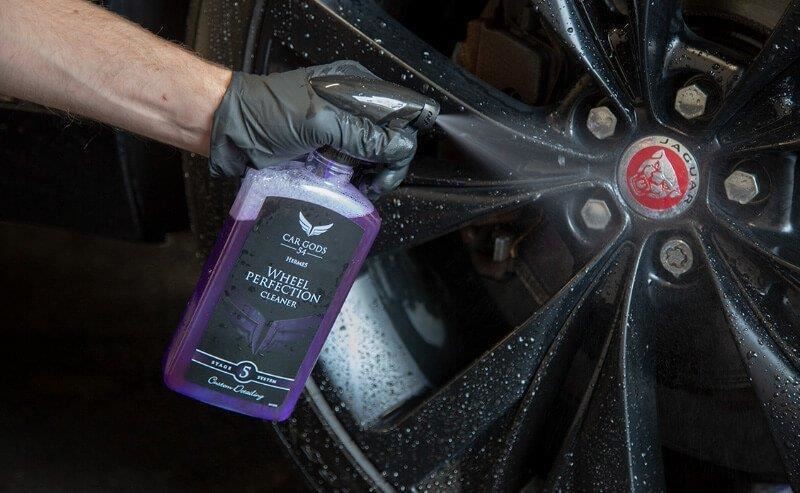 Car Gods Acid Free Alloy Wheel Cleaner & Alloy Wheel Wax & Black Tyre Gel Kit