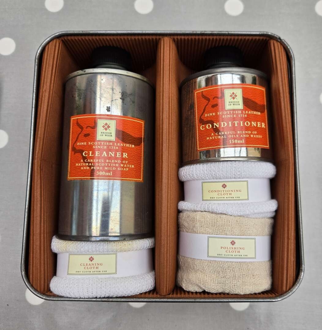 Alfa Romeo Car Care Leather Care Kit in Tin. New & Unused.