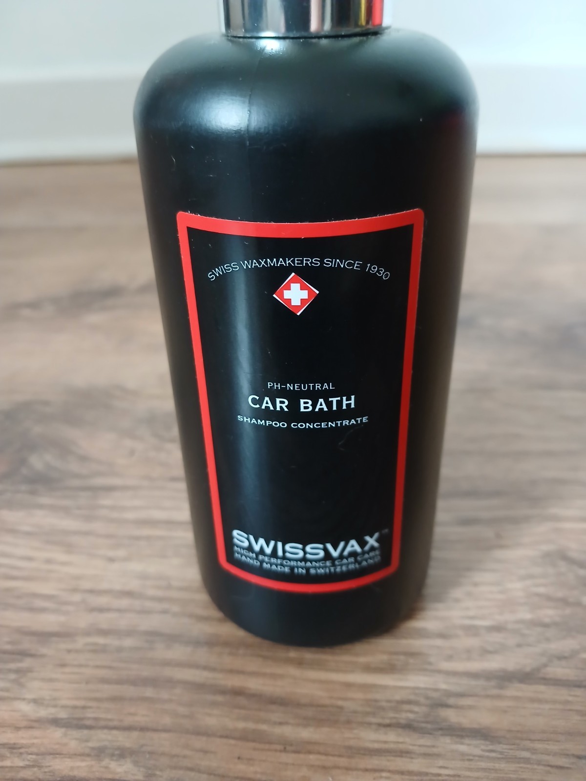 Swissvax Car Bath PH – Neutral Shampoo Concentrate ~ 250ml~ BRAND NEW