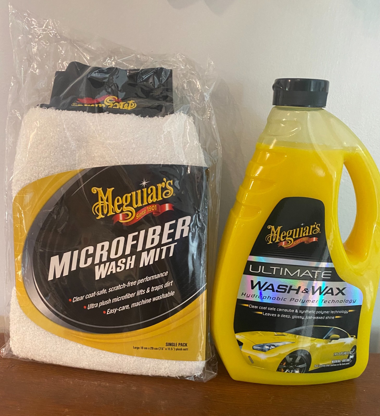 Meguiar’s Ultimate Wash and Wax with Meguiar’s Microfiber Wash Mitt