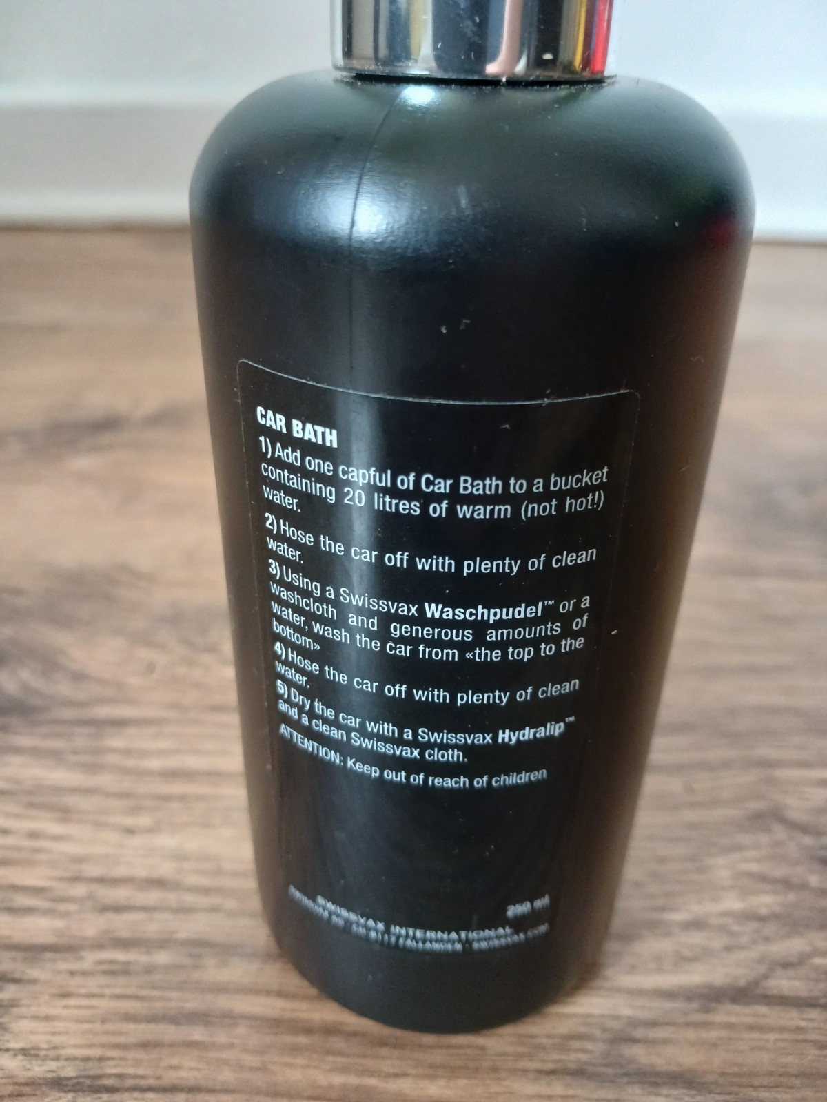 Swissvax Car Bath PH – Neutral Shampoo Concentrate ~ 250ml~ BRAND NEW