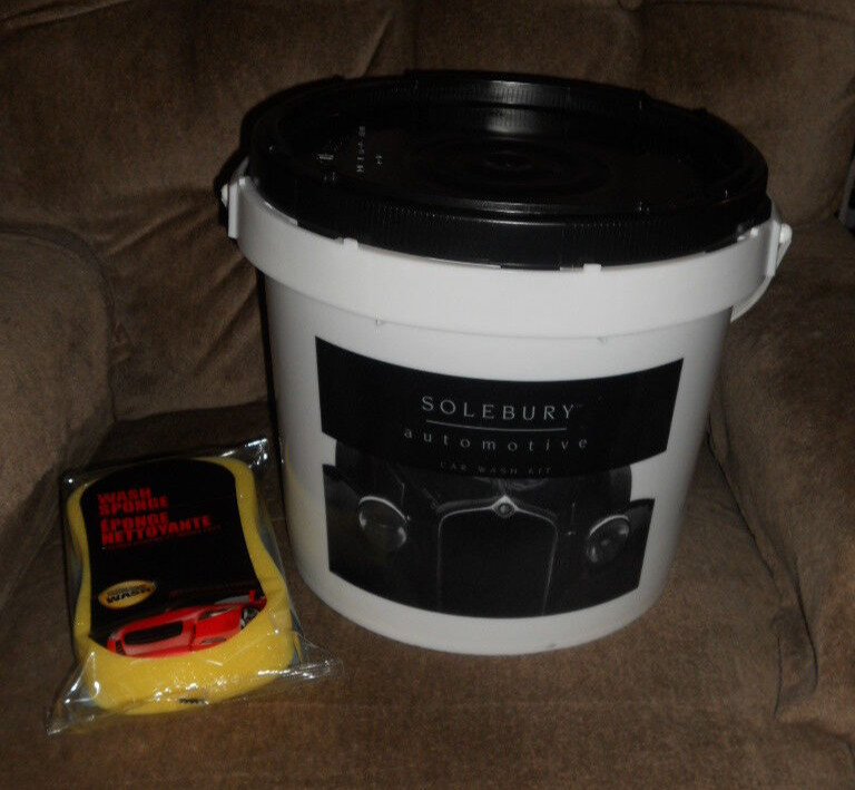 Solebury Automotive Car Wash Kit New-Includes Bucket, Grate, Car Wash & Sponge