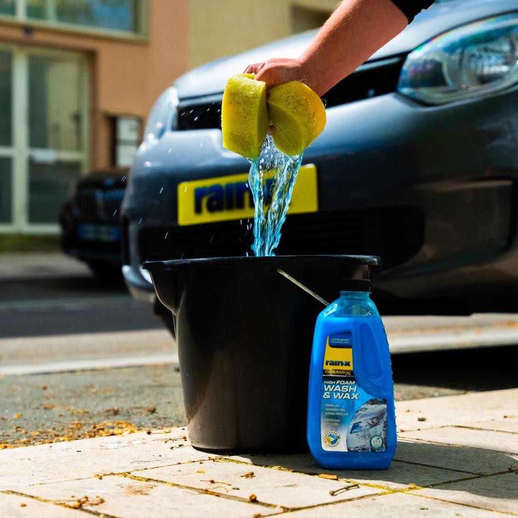 RainX Wash and Wax Ceramic High Foam 5x1L with Sponge Deep Clean & UV Protection