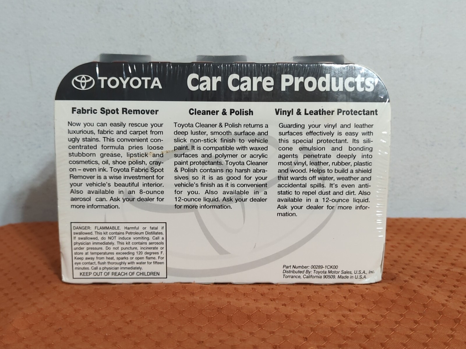 Toyota Car Care Products Kit Protectant Cleaner Spot Remover NEW 00289-1CK00