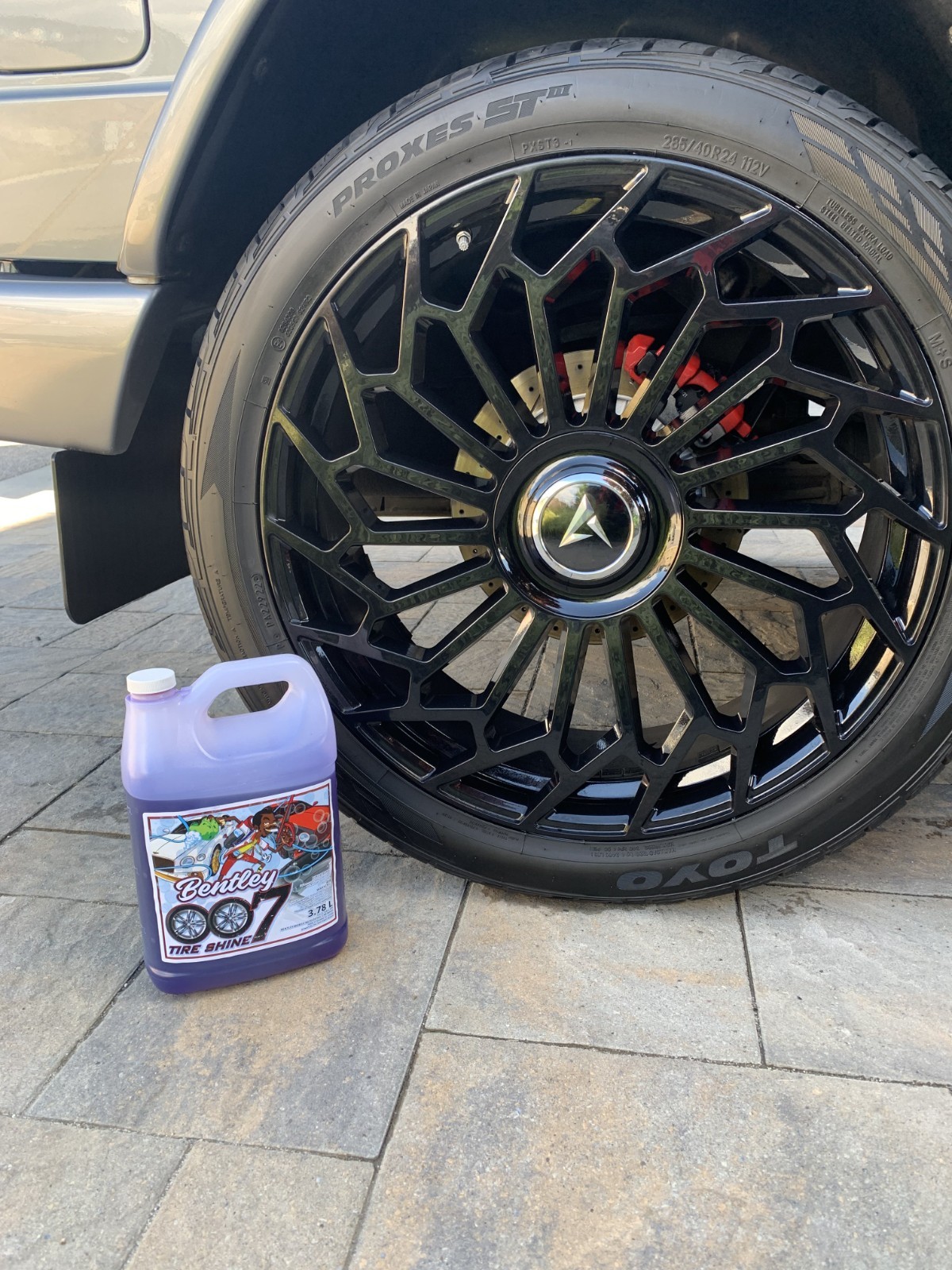 Bentley 007 tire shine